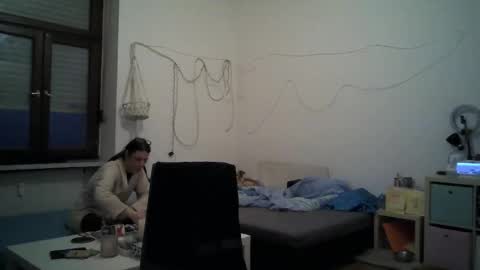 Betty Bellucci online show from December 2025 03:52:01 PM