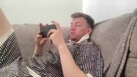 Snapshot of hotblondeguy69 chatting on October 2025 08:57:02 AM hotblondeguy online show from October 2025 08:57:02 AM