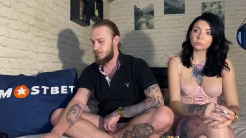 Snapshot of hotcoupleee2020 chatting on January 2025 10:22:02 AM YounHotCouple online show from January 2025 10:22:02 AM