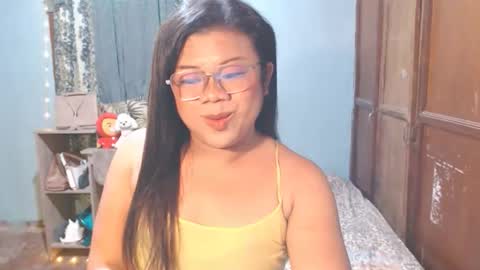 hotcumduo_goddess online show from April 2026 02:03:02 PM