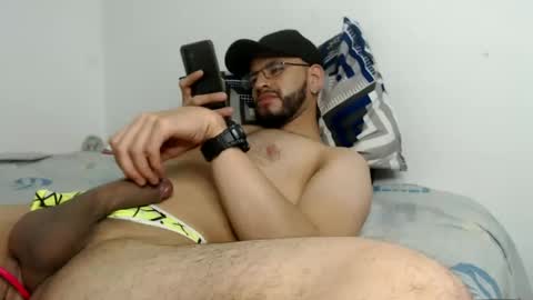 Snapshot of hotdereck33 chatting on March 2025 01:21:02 AM hotdereck33 online show from March 2025 01:21:02 AM