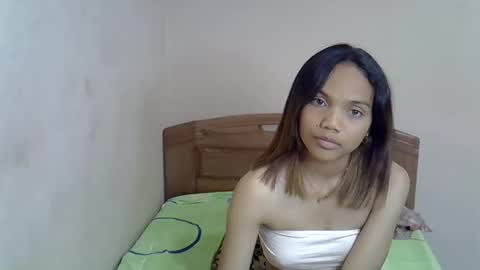 hotfabi01 online show from October 2025 06:33:01 AM