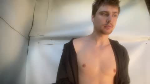 Snapshot of hotgentleman_3003 chatting on July 2026 07:39:02 AM William online show from July 2026 07:39:02 AM