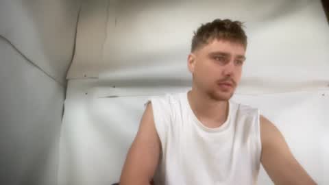Snapshot of hotgentleman_3003 chatting on July 2026 07:07:01 AM William online show from July 2026 07:07:01 AM