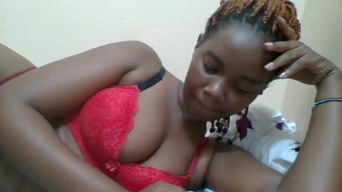 Queen online show from October 2025 07:56:01 PM