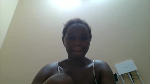 Queen online show from December 2025 01:14:01 AM