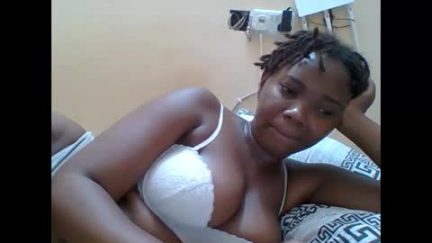 Queen online show from February 2026 08:21:01 PM