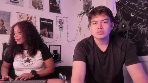 Snapshot of hothoneychile chatting on October 2025 03:55:02 PM Sam and Nico online show from October 2025 03:55:02 PM