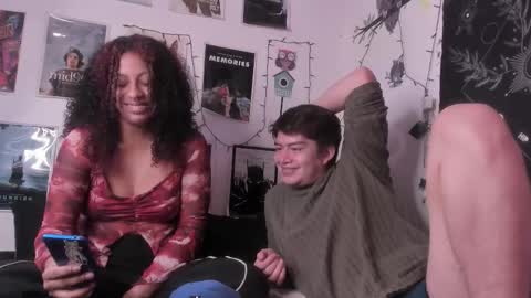 Sam and Nico online show from November 2025 03:11:02 PM