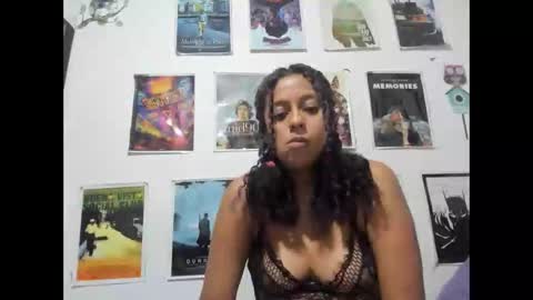 Snapshot of hothoneychile chatting on April 2026 04:59:01 AM Sam and Nico online show from April 2026 04:59:01 AM