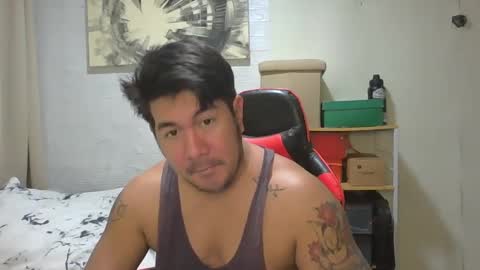 Snapshot of hothunkybear23 chatting on December 2024 01:35:01 AM Khel online show from December 2024 01:35:01 AM