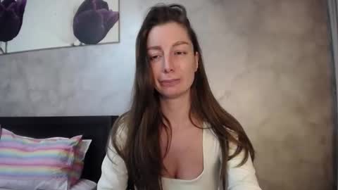 Lia   online show from March 2026 04:47:01 PM