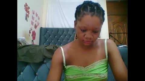 LOYCE online show from November 2025 10:30:01 PM