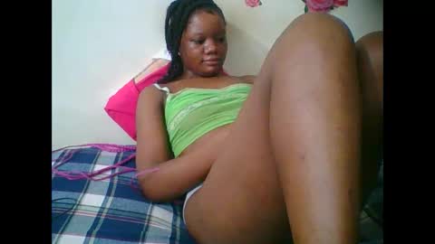 LOYCE online show from November 2025 12:36:01 AM