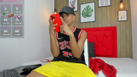 Hotkoljei online show from December 2024 03:26:01 AM