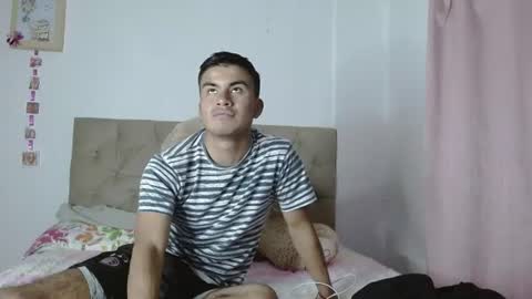 Snapshot of hotlatinduo74512 chatting on June 2026 12:37:01 AM SG LoveCam online show from June 2026 12:37:01 AM