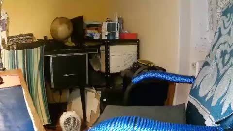 Snapshot of hotleopold chatting on January 2025 11:33:02 PM hotleopold online show from January 2025 11:33:02 PM