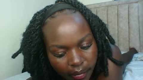 Snapshot of hotlina01 chatting on February 2026 05:43:01 PM hotlina01 online show from February 2026 05:43:01 PM