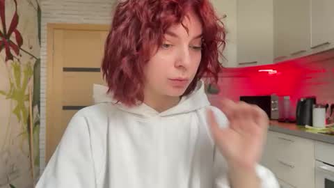 Snapshot of hotline_aurora chatting on November 2025 10:25:01 AM Aurora Morning Star online show from November 2025 10:25:01 AM