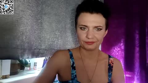 Snapshot of hotmamaqueen234 chatting on May 2026 01:27:01 PM hotmamaqueen234 online show from May 2026 01:27:01 PM