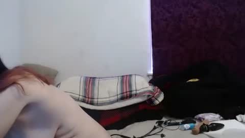 hotmodel1984 online show from December 2024 04:49:01 PM