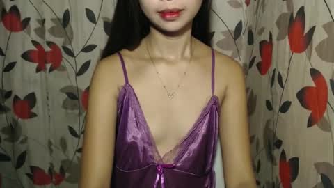 Snapshot of hotmom_gia chatting on November 2025 01:00:01 PM hotmom_gia online show from November 2025 01:00:01 PM