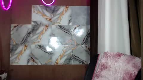 Snapshot of hotmorena_finger chatting on May 2026 01:56:01 AM Analiza online show from May 2026 01:56:01 AM
