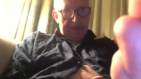 hotmuff99 online show from December 2024 10:34:02 PM