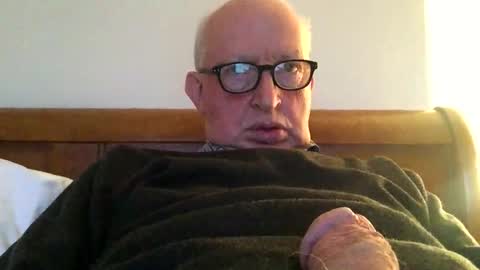 hotmuff99 online show from December 2025 04:02:01 PM