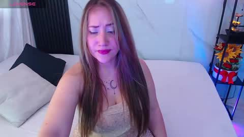 Snapshot of hotpawgmilf chatting on October 2025 06:52:02 PM Sussy Bloom online show from October 2025 06:52:02 PM