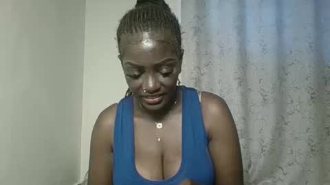 Amalia online show from November 2025 12:00:02 PM