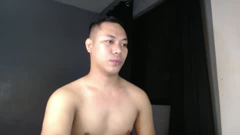 Snapshot of hottie_kyle69 chatting on May 2026 12:21:01 PM hottie_kyle69 online show from May 2026 12:21:01 PM