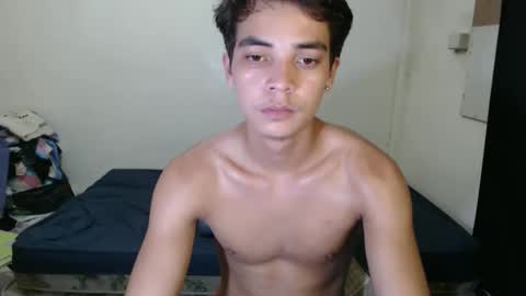 hottiespydie online show from December 2025 05:59:01 AM