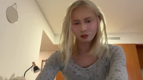 Snapshot of hottransgirlie chatting on June 2026 04:08:01 AM HotTransGirlie online show from June 2026 04:08:01 AM