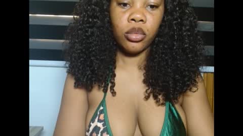 Snapshot of hotty_lora889 chatting on October 2025 07:37:02 AM hotty_lora889 online show from October 2025 07:37:02 AM