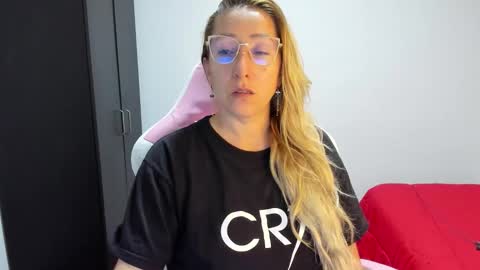 hottychrystal online show from February 2026 02:26:02 AM