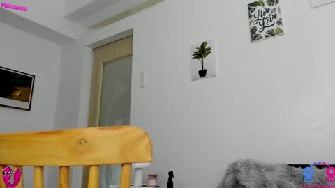 crishinahotty online show from September 2025 05:29:01 AM