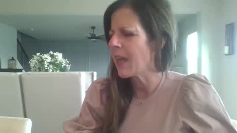 Hotwifehotlife01 online show from April 2026 10:23:02 PM