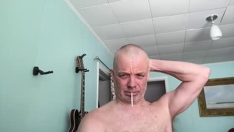 Snapshot of howlingatnothing chatting on February 2026 02:48:01 PM howlingatnothing online show from February 2026 02:48:01 PM