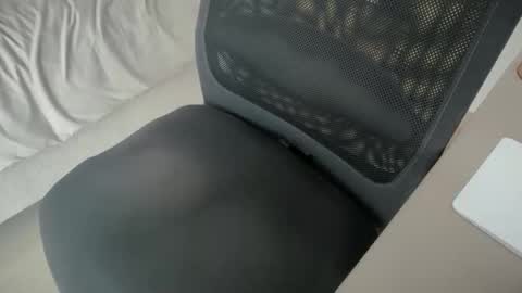 Snapshot of hshr13 chatting on October 2025 06:58:02 AM hshr13 online show from October 2025 06:58:02 AM