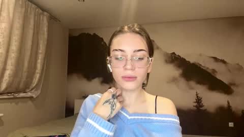 hsiuscherich online show from December 2025 02:13:01 PM