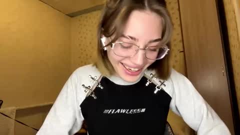 hsiuscherich online show from January 2026 02:10:01 PM