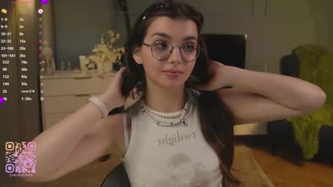 Diane online show from November 2025 07:47:01 PM