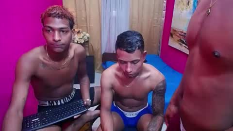 jose bigcock i like masturbate my big dick and finger my ass hole i am so hot online show from January 2026 07:18:01 PM