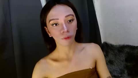 Cara online show from December 2024 09:41:02 PM