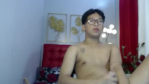 Snapshot of hugecockmiro chatting on February 2025 07:07:02 AM hugecockmiro online show from February 2025 07:07:02 AM