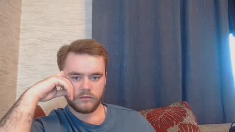 Snapshot of hugo__brad chatting on December 2024 10:07:01 AM Hugo online show from December 2024 10:07:01 AM