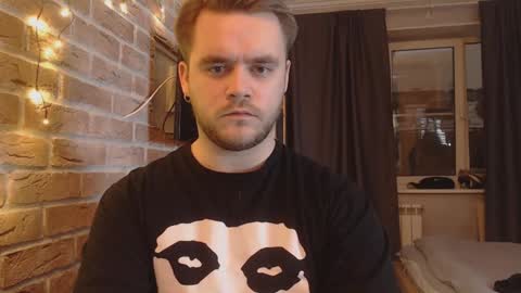 Snapshot of hugo__brad chatting on January 2025 02:15:01 PM Hugo online show from January 2025 02:15:01 PM