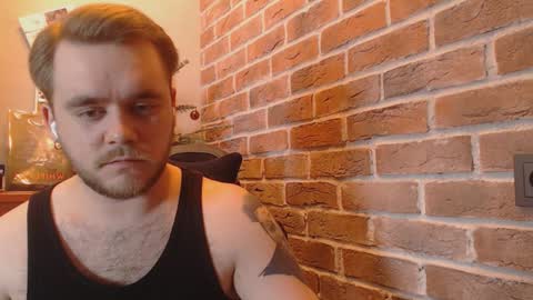 Snapshot of hugo__brad chatting on January 2025 01:44:02 PM Hugo online show from January 2025 01:44:02 PM