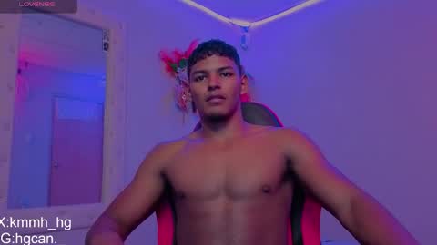 Snapshot of hugo_cano chatting on May 2026 08:50:02 PM Hugo Cano online show from May 2026 08:50:02 PM